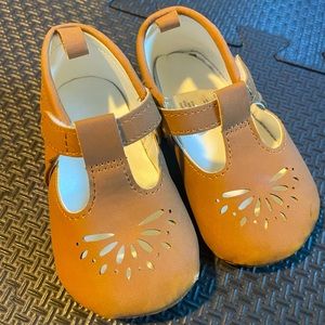 Baby girl slip-on shoes, size 9-12 months, brown/tan